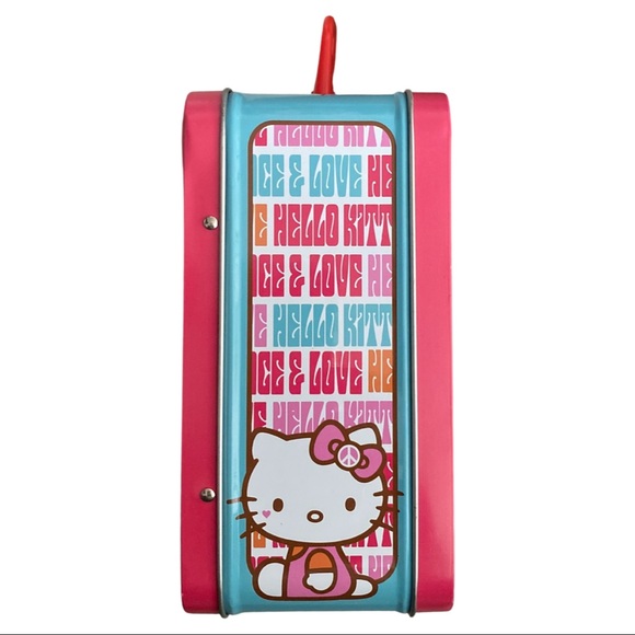 Pressman Hello Kitty Peace and Love  2010 Lunch Box - Picture 2 of 5